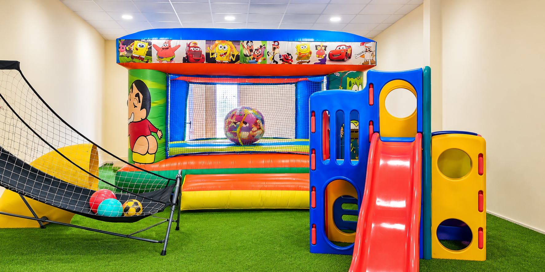 Castillo hinchable infantil en La Pinta Fuensalida